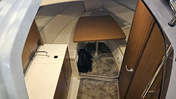Jeanneau Cap Camarat 9.0 WA ny -21 2 x Yamaha F225 FETX FYND 6 of 12