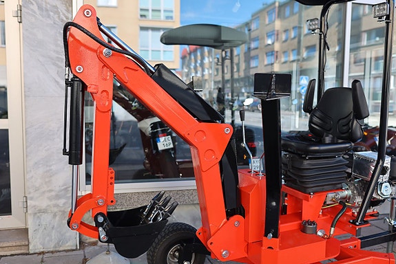 CFMOTO Black Wolf Digger 360 Grävaggregat  | RÄNTEFRITT 12 of 21