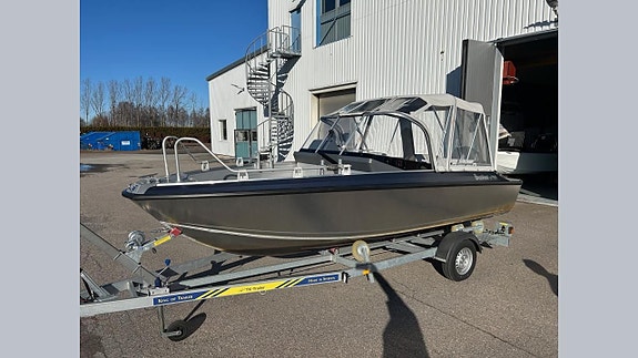 Buster X -19 inkl. Yamaha F-70