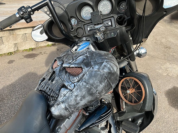 Harley-Davidson Electra Glide Mad Max 4 of 5