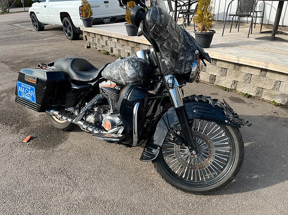 Harley-Davidson Electra Glide Mad Max 2 of 5