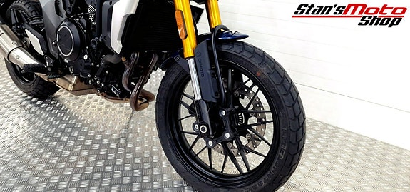 CFMOTO CL-X 700 Heritage ABS 10 of 16