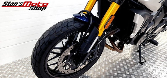 CFMOTO CL-X 700 Heritage ABS 9 of 16