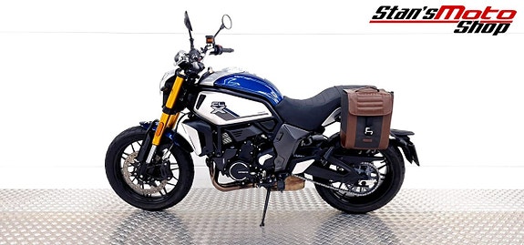 CFMOTO CL-X 700 Heritage ABS  Stor lagerrensning – Begränsad tid! 4 of 5