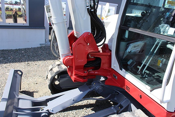Färdig för lev. Ny Takeuchi TB290-2 med knäckbom 9 of 12