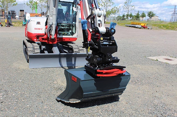 Färdig för lev. Ny Takeuchi TB290-2 med knäckbom 7 of 12