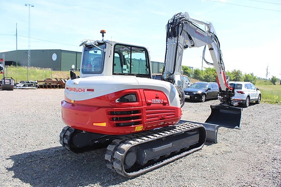 Färdig för lev. Ny Takeuchi TB290-2 med knäckbom 4 of 12