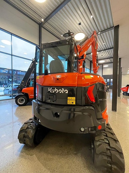 Kubota KX 060-5 4 of 5