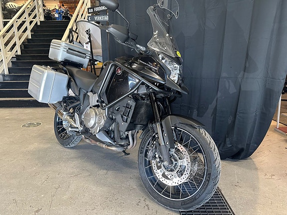 Honda VFR1200X Crosstourer 2 of 6