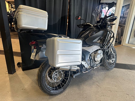 Honda VFR1200X Crosstourer 4 of 6