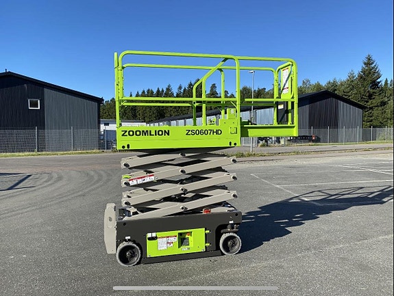 Saxlift EL 8 meter ZS0607 3 of 5
