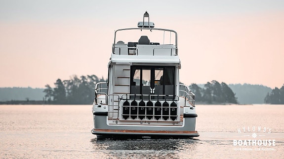 Nord Star 42+ | 2x Volvo Penta D6-440DPI 13 of 30