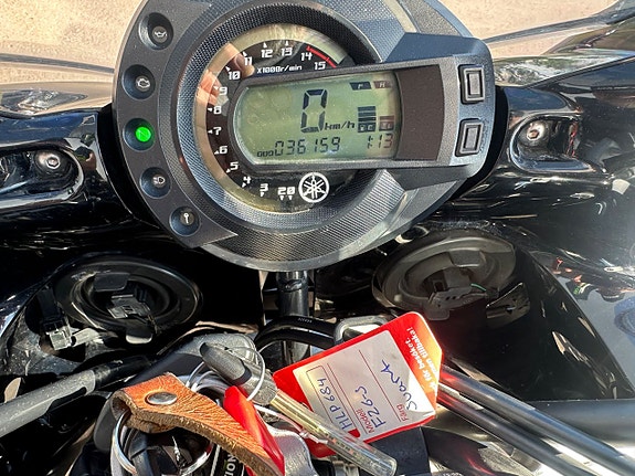 Yamaha FZ6-S 5 of 5