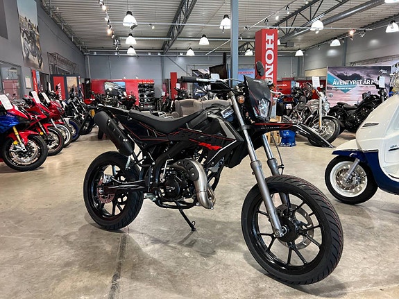 Rieju MRT 50 SM Black Edition 2024