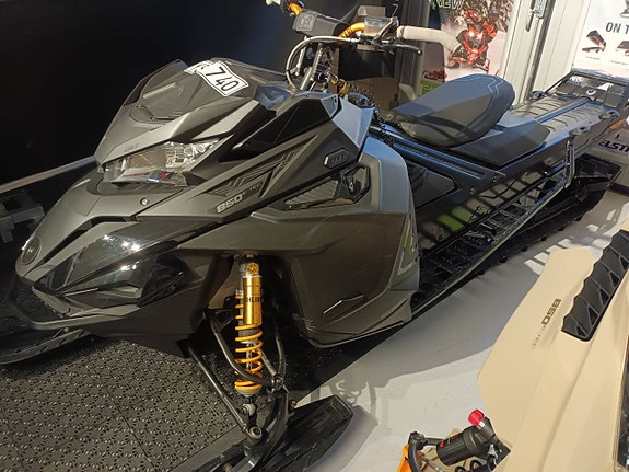 BOONDOCKER  3900 DS 850  Öhlins 2019