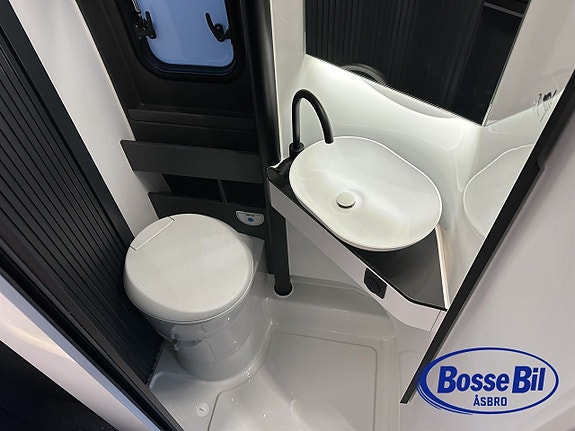 Adria Twin 640 SLB 180hk * Supreme  *Automat * Topputr 7 of 14