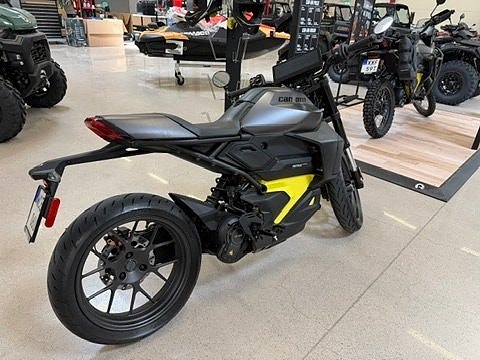 Can-Am Pulse Lagerrensning! Spara 54.000 kr. 1 693 kr per månad 3 of 5