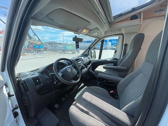Fiat Dethleffs  2,3 MultiJet 130Hk // Långbäddar// B-Körkort // Ny bes 8 of 18