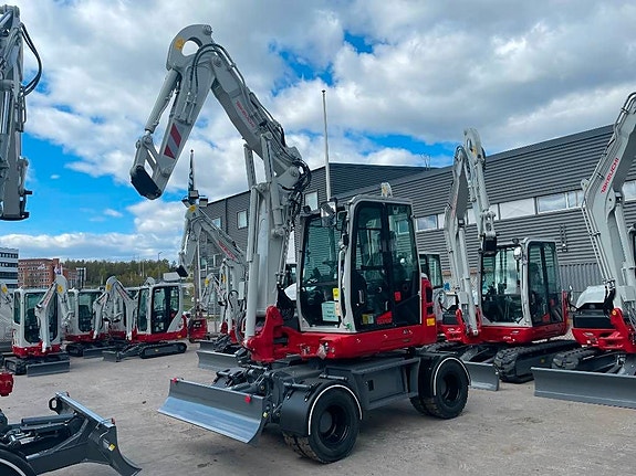 Takeuchi TB 370W