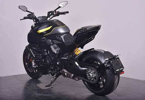 Ducati Diavel V4 Spara 37 100kr/ Demo hoj/ Gått 75mil 5 of 5