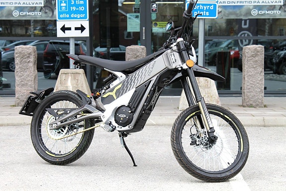 Talaria STING XXX STREET | BRUTAL GAT MOPED |