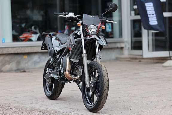 Rieju MRT Black Edition | 45km/h | Crossmoped 3 of 20