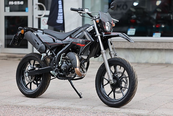 Rieju MRT Black Edition | 45km/h | Crossmoped 2 of 20