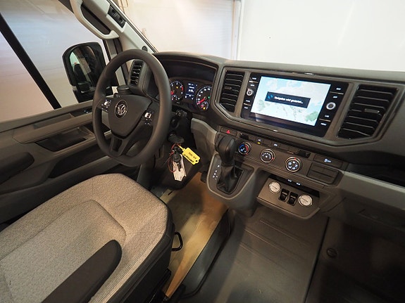 Knaus Van Ti 640 MEG Vansation Mässerbjudande I AUT 177hk | Långbäddar I VW 12 of 16
