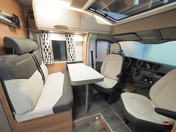 Knaus Van Ti 640 MEG Vansation Mässerbjudande I AUT 177hk | Långbäddar I VW 4 of 16