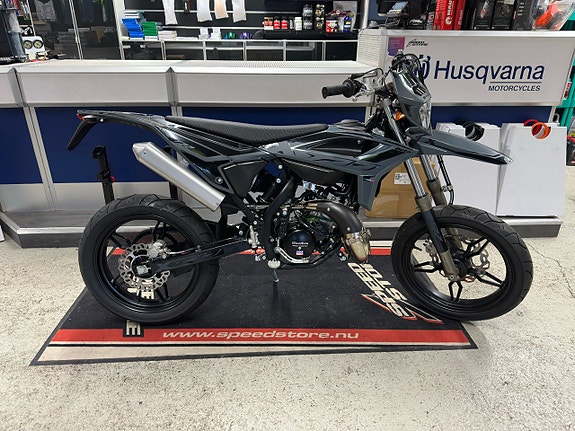 Beta RR Motard 2T 50 – X Special Edition