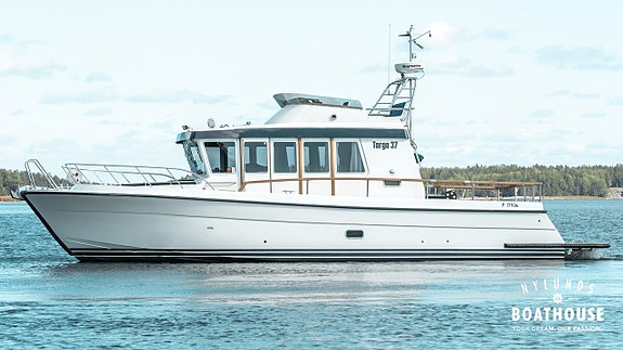 Targa 37+ Hi-Fly CFC | 2x Volvo D6-370A-F 8 of 30
