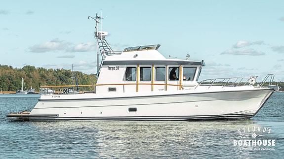 Targa 37+ Hi-Fly CFC | 2x Volvo D6-370A-F 2 of 5