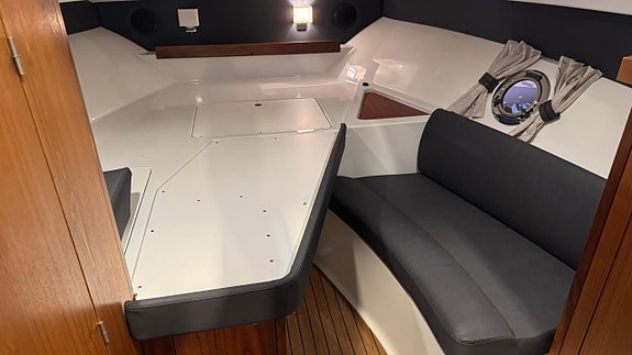 Grandezza 27 S DC / Mercruiser 350 MAG -14 11 of 19