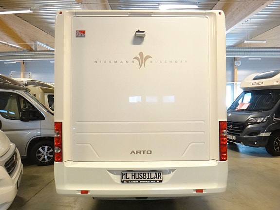 Niesmann Arto 83F " Queensbed "3.0" AC bodel " Alde " 5 åk " 23 of 23