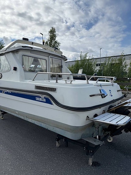 Örnvik 610 MC + Mercruiser Alpha One 3.0 L/LX 2 of 5