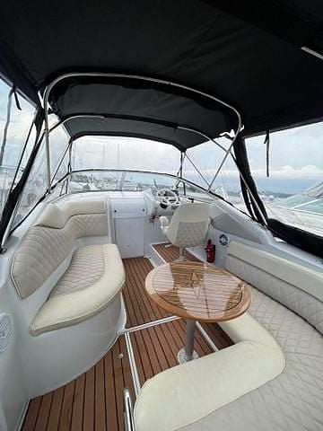 Chris Craft Crowne 262 2 of 5