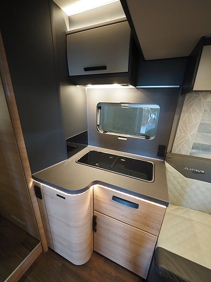 Knaus L!ve Wave 700 LX Mässerbjudande I AUT I Backkamera I Taksäng 14 of 22