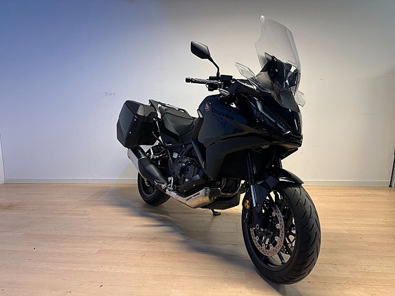 Honda NT1100 DCT Endast 219 Mil ! 2 of 4