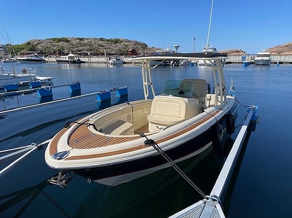 Chris-Craft 26 Catalina 3 of 4