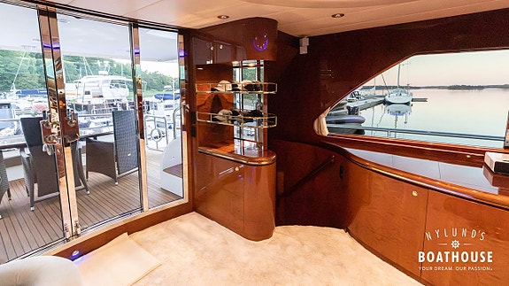 Elegance 68 | 2x Man D2442 1300 hp 27 of 30