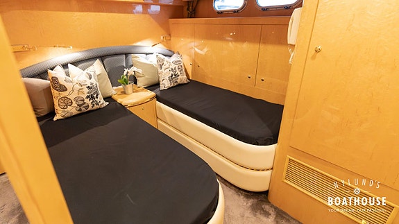Elegance 68 | 2x Man D2442 1300 hp 30 of 30