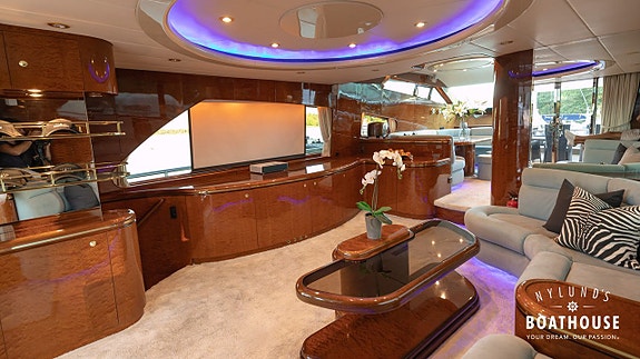 Elegance 68 | 2x Man D2442 1300 hp 13 of 30