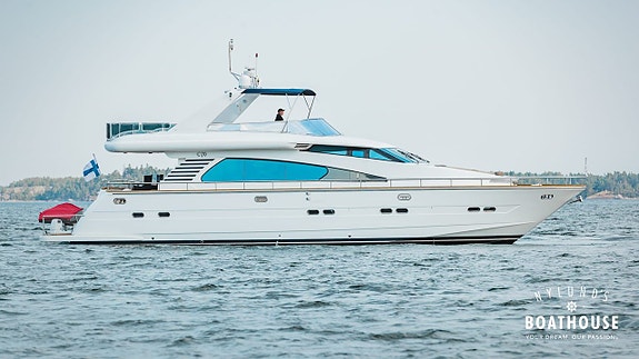 Elegance 68 | 2x Man D2442 1300 hp 3 of 5