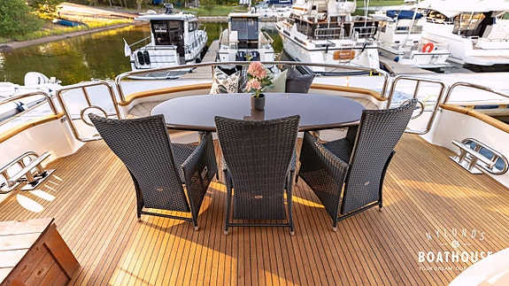 Elegance 68 | 2x Man D2442 1300 hp 9 of 30