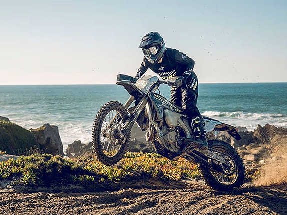 Triumph TF 450-E  / Höstkampanj / Räntefritt 24mån 6 of 11