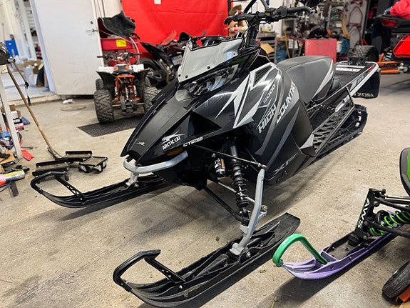 Arctic-cat XF 8000 HC 153”