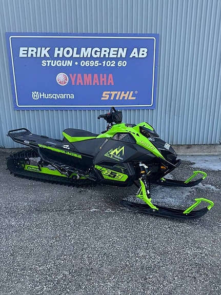 Arctic Cat M 858 SnoPro 154" Demo -25