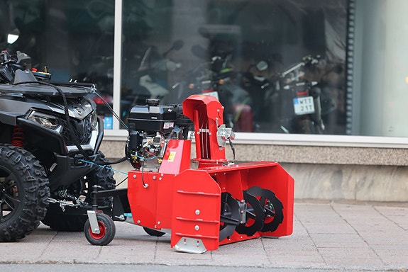 -- Iron Baltic ATV Snöslunga |  125cm | B&S 14hp EL-Start 2 of 13