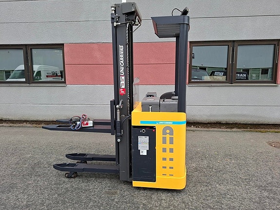 Atlet ståstaplare 5,7m