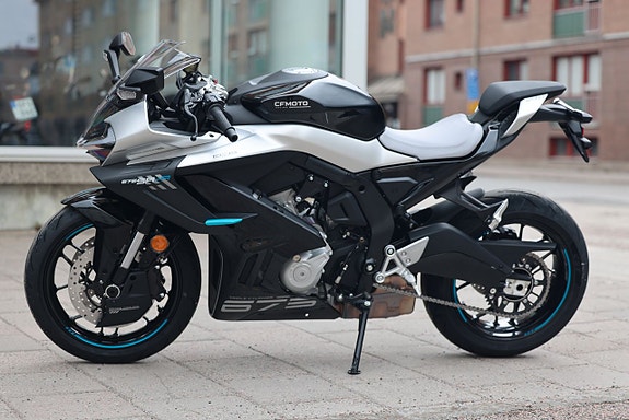 CFMOTO 675 SR-R | Nebula Black |  RÄNTEFRITT 17 of 20
